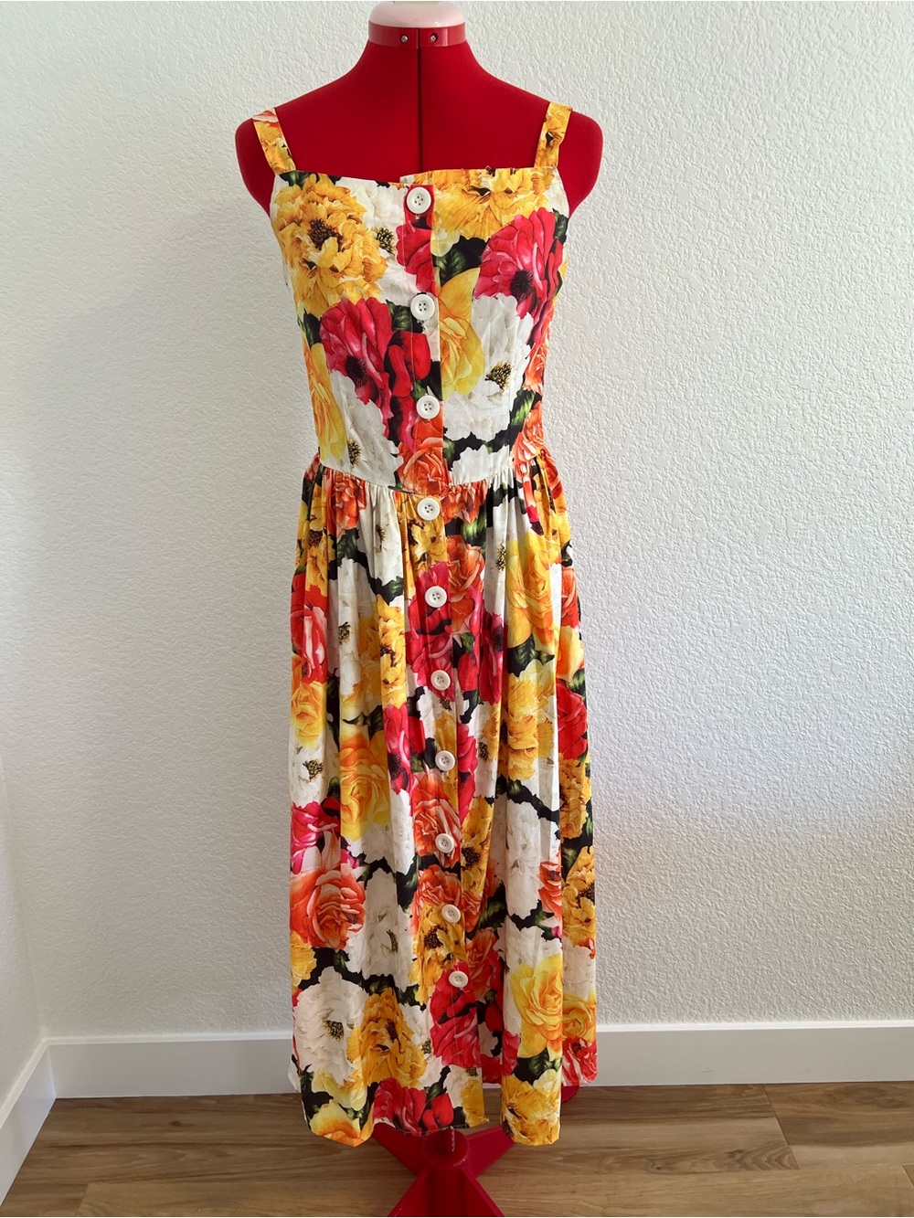 Floral Button-Front Midi Dress in Yellow & Red Small